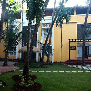 Cocohut Resort